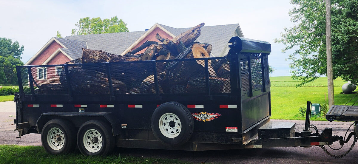 Dump Trailer Rental Okoboji - Cleanup trailer near Lakeshore Drive